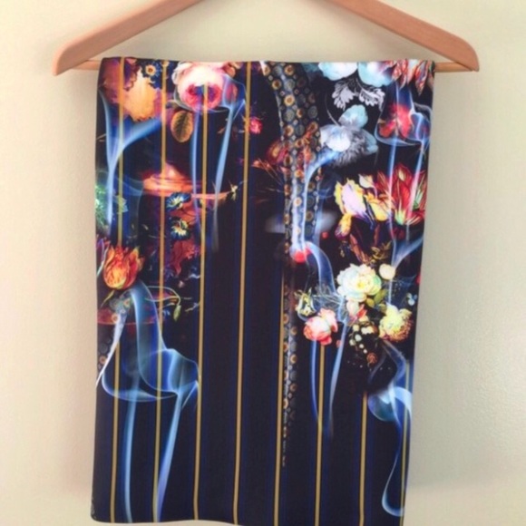 Clover Canton Paisley and pinstripes skirt and top - Picture 5 of 5